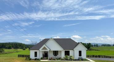 643 CATTLE SCALES RD, WAYNESBORO, Virginia 22980, 3 Bedrooms Bedrooms, ,2 BathroomsBathrooms,Residential,643 CATTLE SCALES RD,667450 MLS # 667450