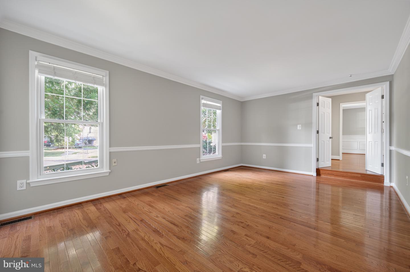 15221 BICENTENNIAL CT, CHANTILLY, Virginia 20151, 4 Bedrooms Bedrooms, ,2 BathroomsBathrooms,Residential,For sale,15221 BICENTENNIAL CT,VAFX2250182 MLS # VAFX2250182