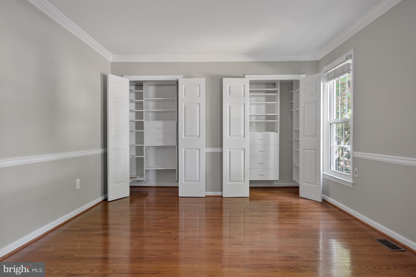 15221 BICENTENNIAL CT, CHANTILLY, Virginia 20151, 4 Bedrooms Bedrooms, ,2 BathroomsBathrooms,Residential,For sale,15221 BICENTENNIAL CT,VAFX2250182 MLS # VAFX2250182