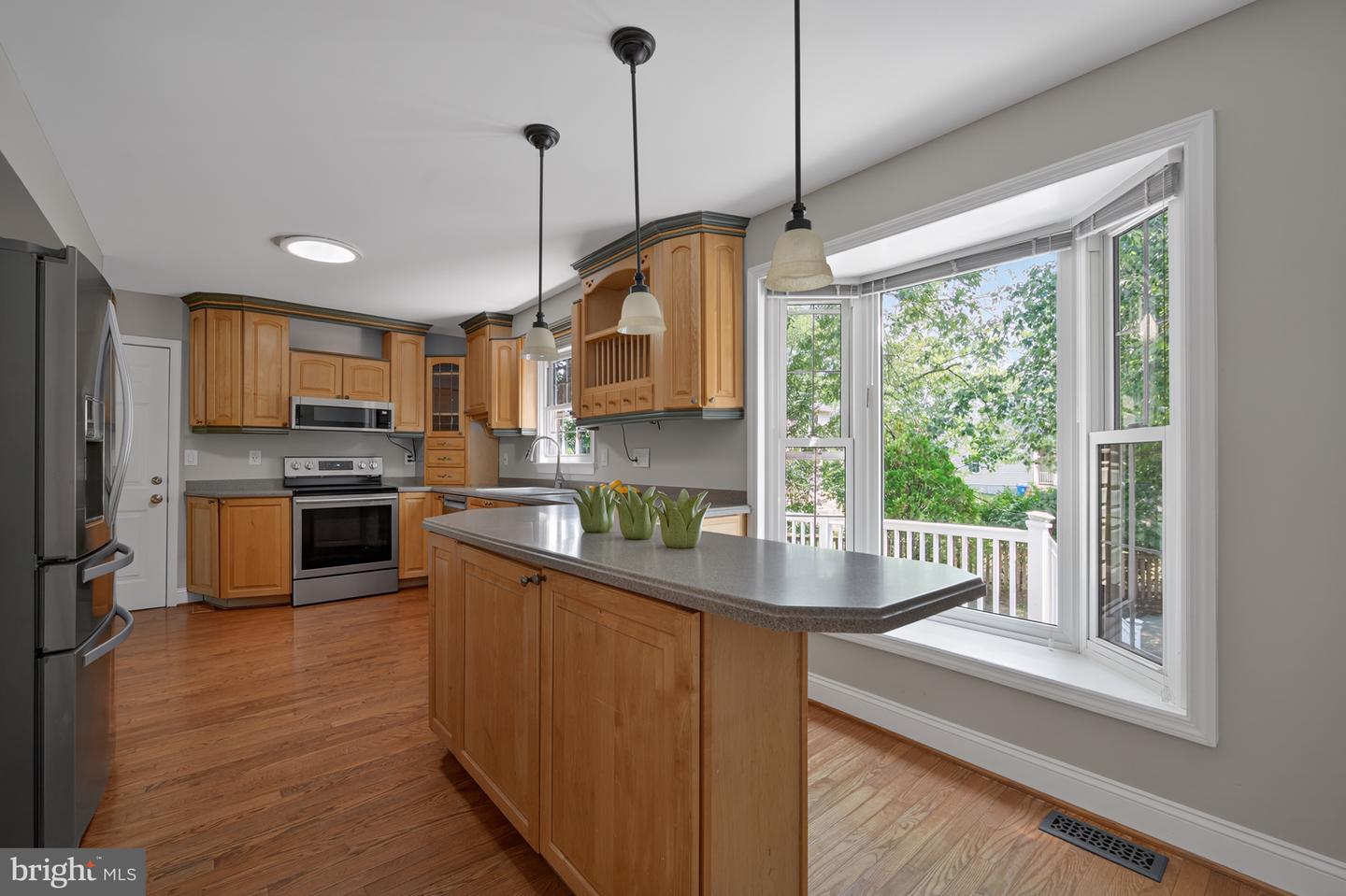 15221 BICENTENNIAL CT, CHANTILLY, Virginia 20151, 4 Bedrooms Bedrooms, ,2 BathroomsBathrooms,Residential,For sale,15221 BICENTENNIAL CT,VAFX2250182 MLS # VAFX2250182