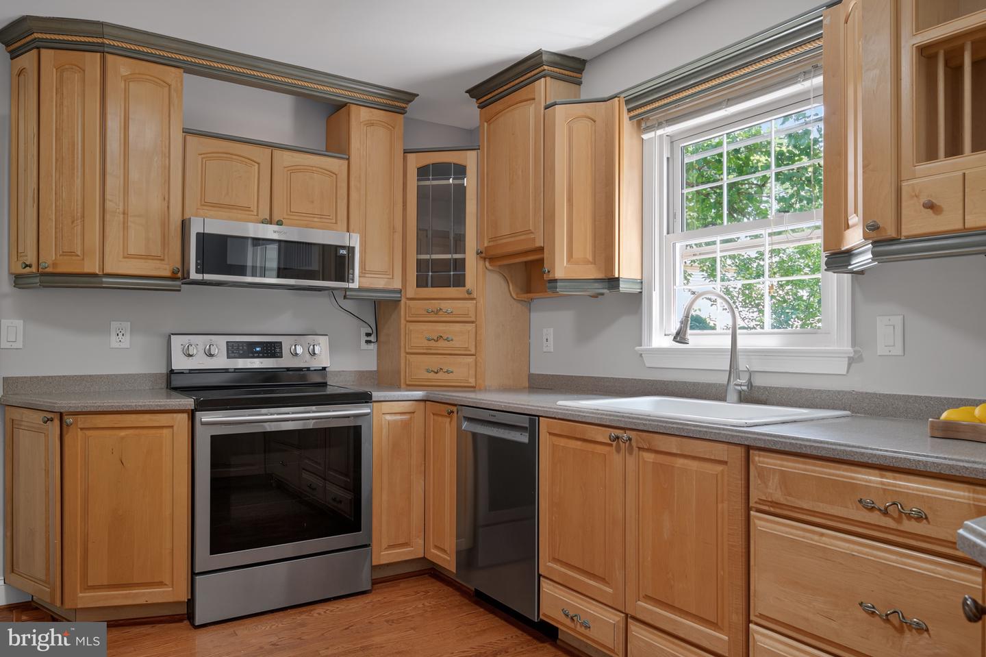 15221 BICENTENNIAL CT, CHANTILLY, Virginia 20151, 4 Bedrooms Bedrooms, ,2 BathroomsBathrooms,Residential,For sale,15221 BICENTENNIAL CT,VAFX2250182 MLS # VAFX2250182