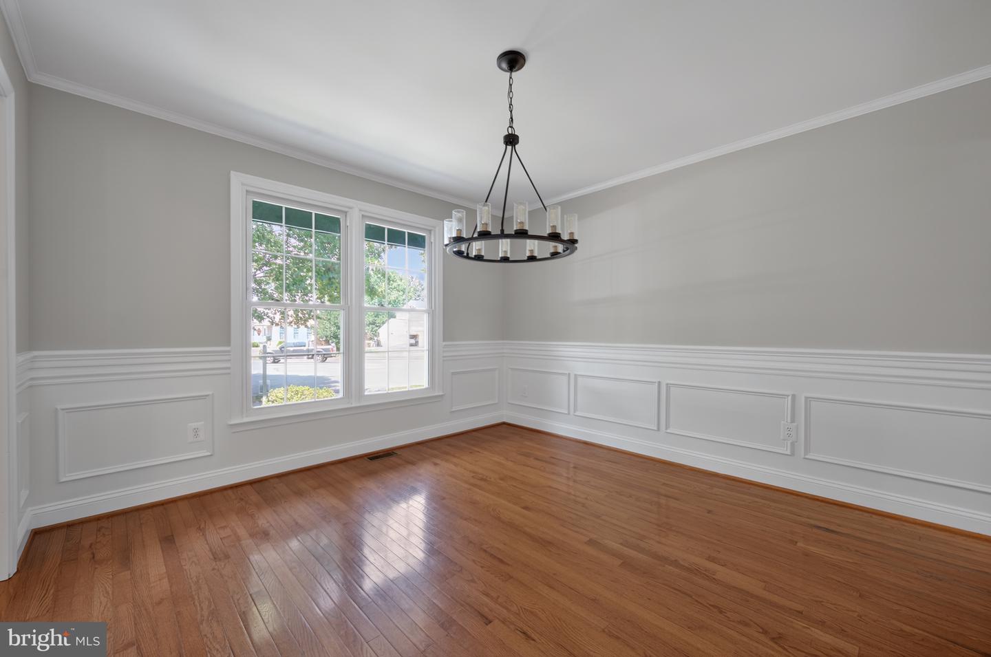 15221 BICENTENNIAL CT, CHANTILLY, Virginia 20151, 4 Bedrooms Bedrooms, ,2 BathroomsBathrooms,Residential,For sale,15221 BICENTENNIAL CT,VAFX2250182 MLS # VAFX2250182