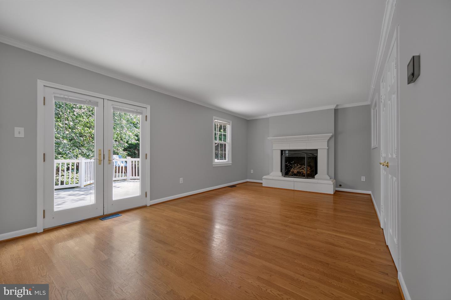 15221 BICENTENNIAL CT, CHANTILLY, Virginia 20151, 4 Bedrooms Bedrooms, ,2 BathroomsBathrooms,Residential,For sale,15221 BICENTENNIAL CT,VAFX2250182 MLS # VAFX2250182