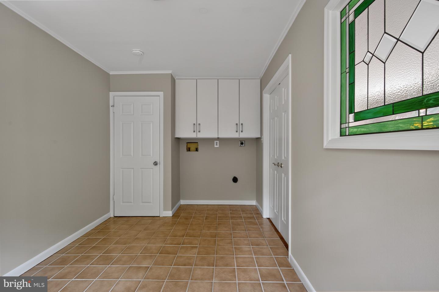 15221 BICENTENNIAL CT, CHANTILLY, Virginia 20151, 4 Bedrooms Bedrooms, ,2 BathroomsBathrooms,Residential,For sale,15221 BICENTENNIAL CT,VAFX2250182 MLS # VAFX2250182