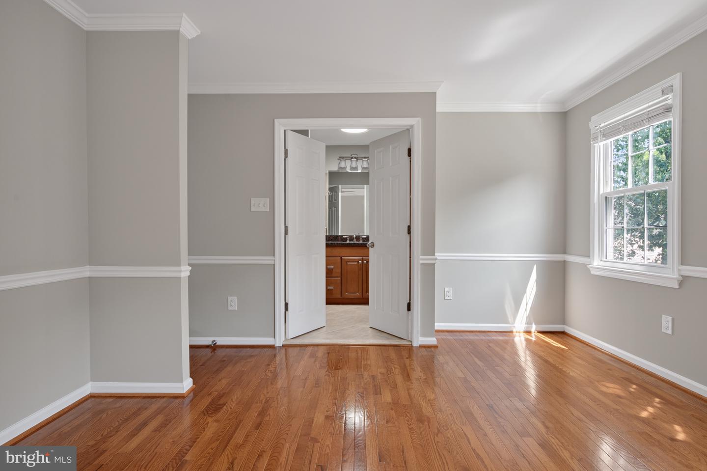 15221 BICENTENNIAL CT, CHANTILLY, Virginia 20151, 4 Bedrooms Bedrooms, ,2 BathroomsBathrooms,Residential,For sale,15221 BICENTENNIAL CT,VAFX2250182 MLS # VAFX2250182