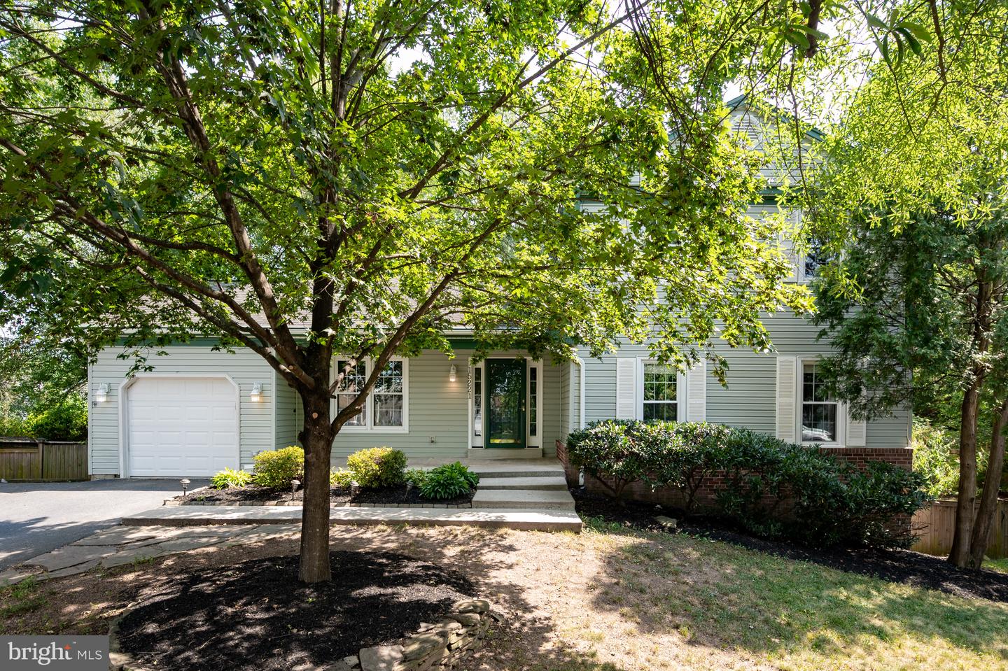 15221 BICENTENNIAL CT, CHANTILLY, Virginia 20151, 4 Bedrooms Bedrooms, ,2 BathroomsBathrooms,Residential,For sale,15221 BICENTENNIAL CT,VAFX2250182 MLS # VAFX2250182