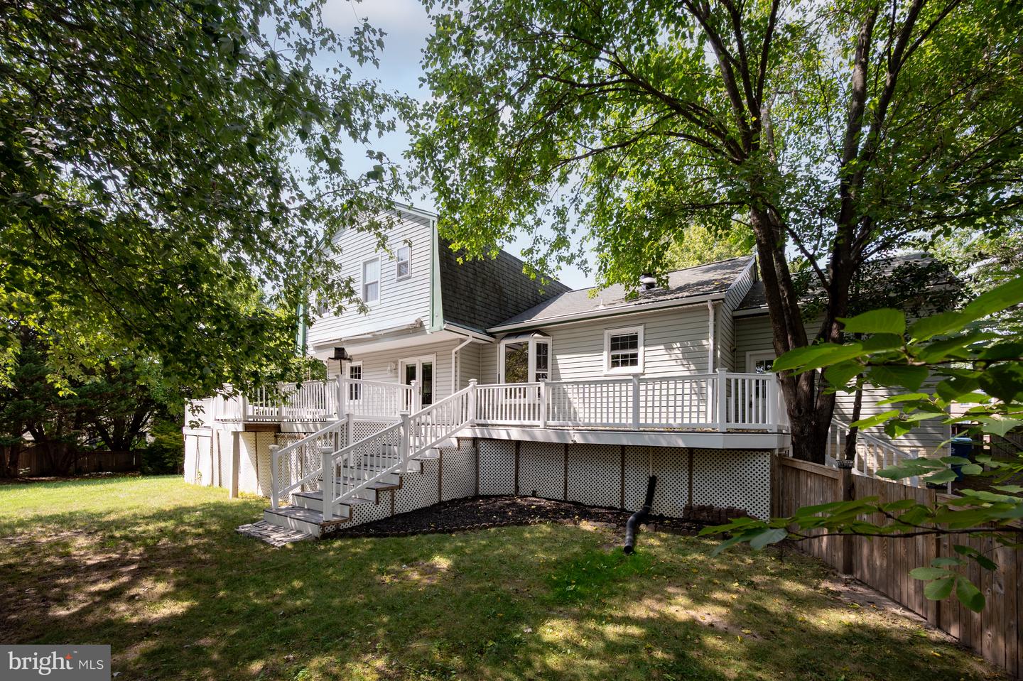 15221 BICENTENNIAL CT, CHANTILLY, Virginia 20151, 4 Bedrooms Bedrooms, ,2 BathroomsBathrooms,Residential,For sale,15221 BICENTENNIAL CT,VAFX2250182 MLS # VAFX2250182