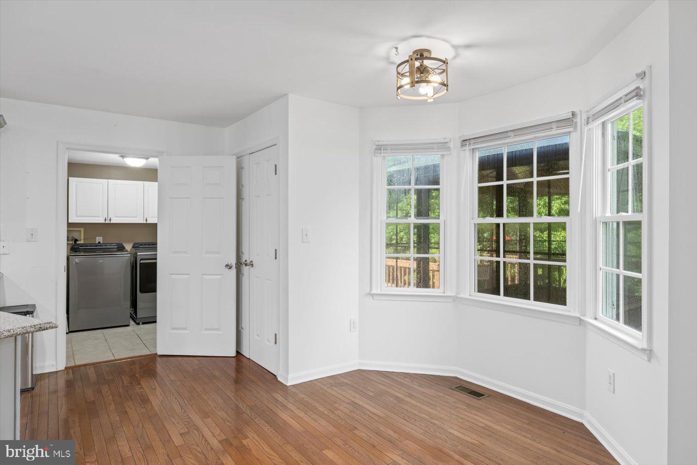 28 ROLLINGSIDE DR, FREDERICKSBURG, Virginia 22406, 5 Bedrooms Bedrooms, ,3 BathroomsBathrooms,Residential,For sale,28 ROLLINGSIDE DR,VAST2040198 MLS # VAST2040198