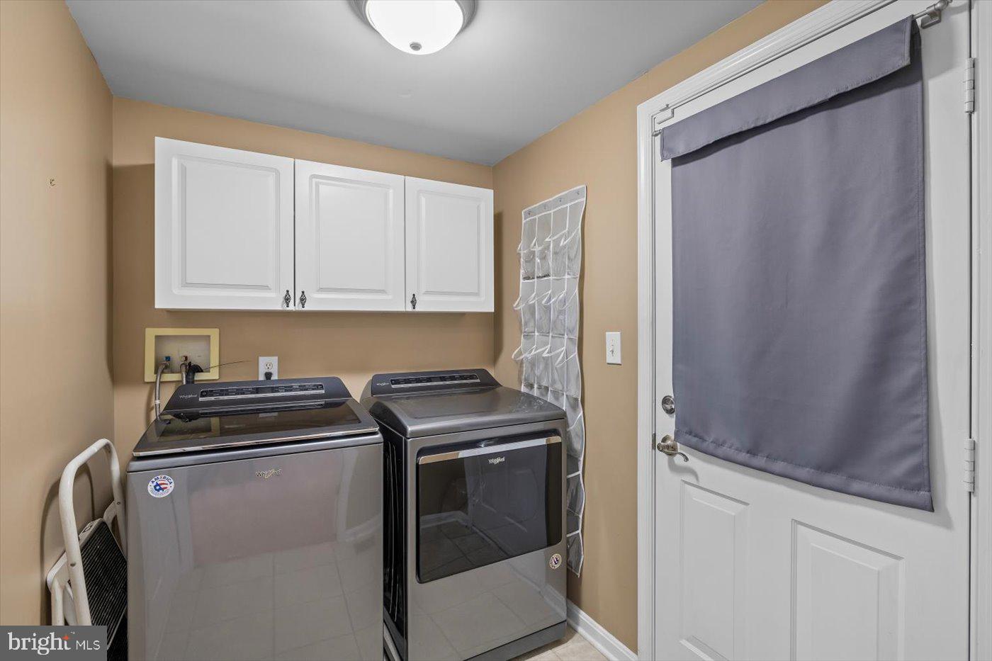 28 ROLLINGSIDE DR, FREDERICKSBURG, Virginia 22406, 5 Bedrooms Bedrooms, ,3 BathroomsBathrooms,Residential,For sale,28 ROLLINGSIDE DR,VAST2040198 MLS # VAST2040198