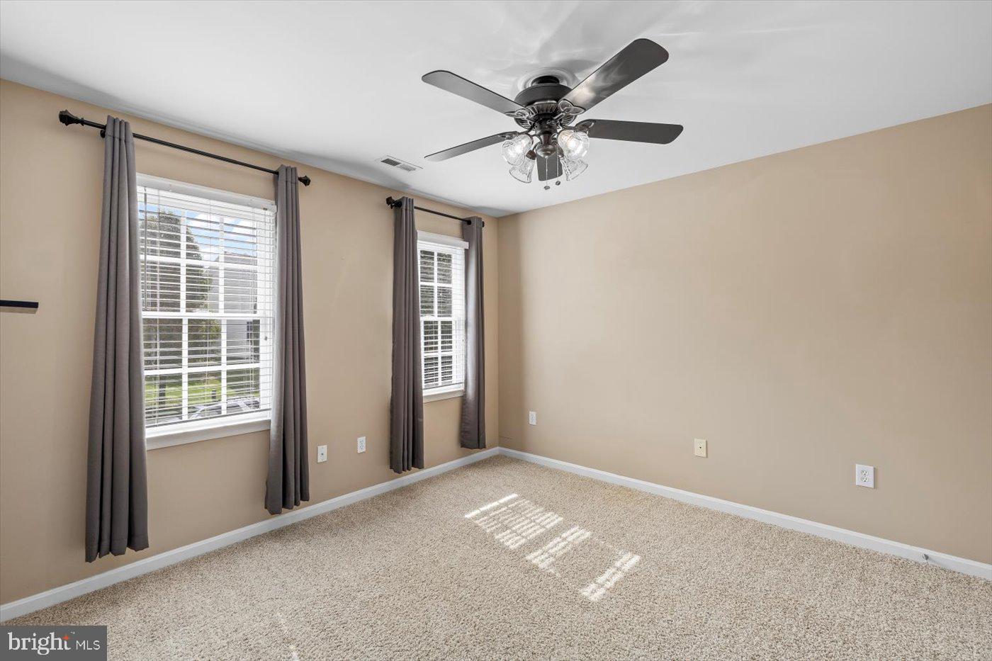 28 ROLLINGSIDE DR, FREDERICKSBURG, Virginia 22406, 5 Bedrooms Bedrooms, ,3 BathroomsBathrooms,Residential,For sale,28 ROLLINGSIDE DR,VAST2040198 MLS # VAST2040198