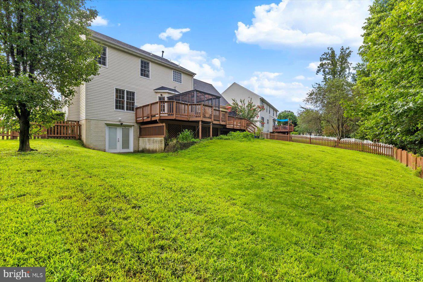 28 ROLLINGSIDE DR, FREDERICKSBURG, Virginia 22406, 5 Bedrooms Bedrooms, ,3 BathroomsBathrooms,Residential,For sale,28 ROLLINGSIDE DR,VAST2040198 MLS # VAST2040198
