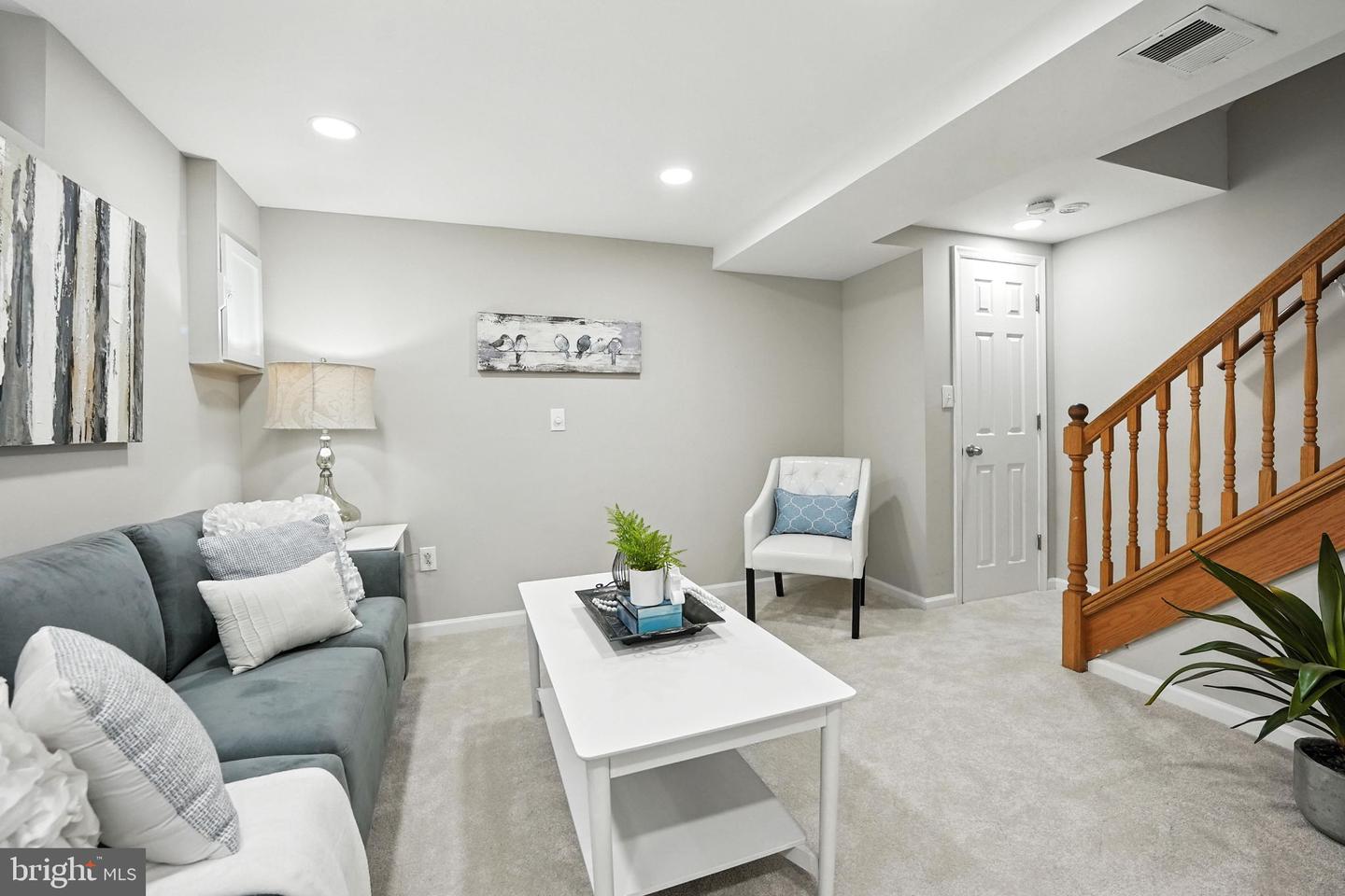 6900 RADCLIFFE DR, ALEXANDRIA, Virginia 22307, 2 Bedrooms Bedrooms, ,2 BathroomsBathrooms,Residential,For sale,6900 RADCLIFFE DR,VAFX2250532 MLS # VAFX2250532