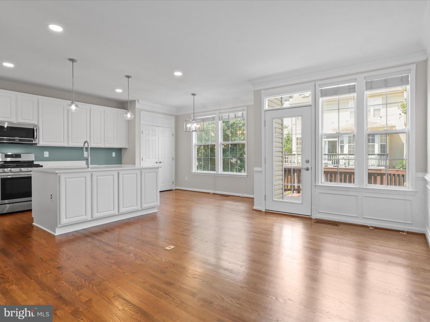 2662 LOGAN WOOD DR, HERNDON, Virginia 20171, 4 Bedrooms Bedrooms, ,3 BathroomsBathrooms,Residential,For sale,2662 LOGAN WOOD DR,VAFX2252786 MLS # VAFX2252786