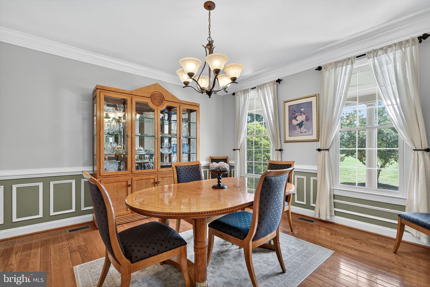 16904 GOLDEN LEAF CT, HAMILTON, Virginia 20158, 4 Bedrooms Bedrooms, ,5 BathroomsBathrooms,Residential,For sale,16904 GOLDEN LEAF CT,VALO2101162 MLS # VALO2101162