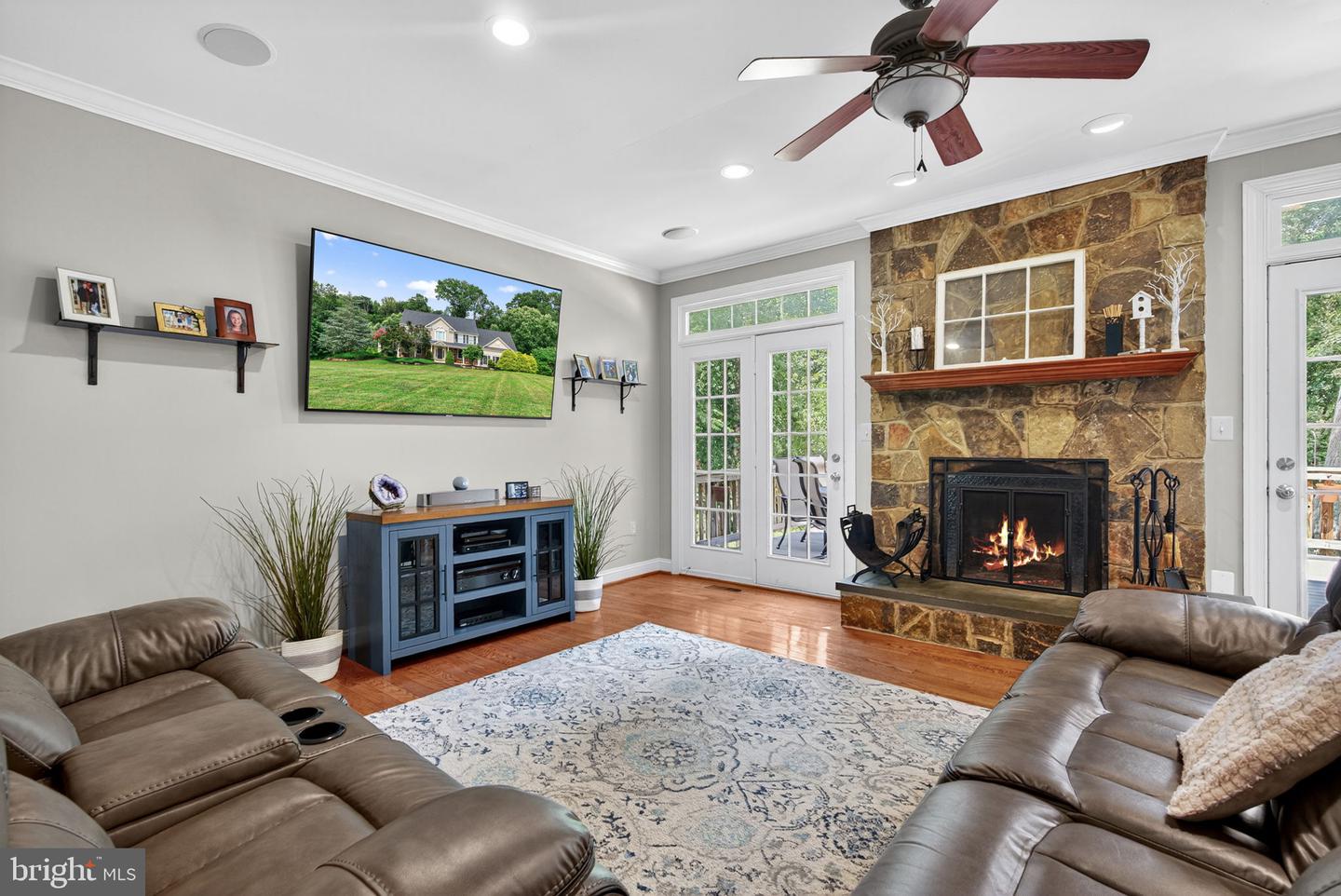 16904 GOLDEN LEAF CT, HAMILTON, Virginia 20158, 4 Bedrooms Bedrooms, ,5 BathroomsBathrooms,Residential,For sale,16904 GOLDEN LEAF CT,VALO2101162 MLS # VALO2101162
