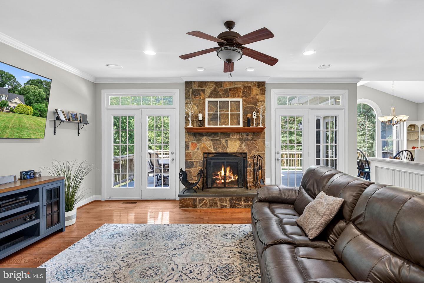 16904 GOLDEN LEAF CT, HAMILTON, Virginia 20158, 4 Bedrooms Bedrooms, ,5 BathroomsBathrooms,Residential,For sale,16904 GOLDEN LEAF CT,VALO2101162 MLS # VALO2101162
