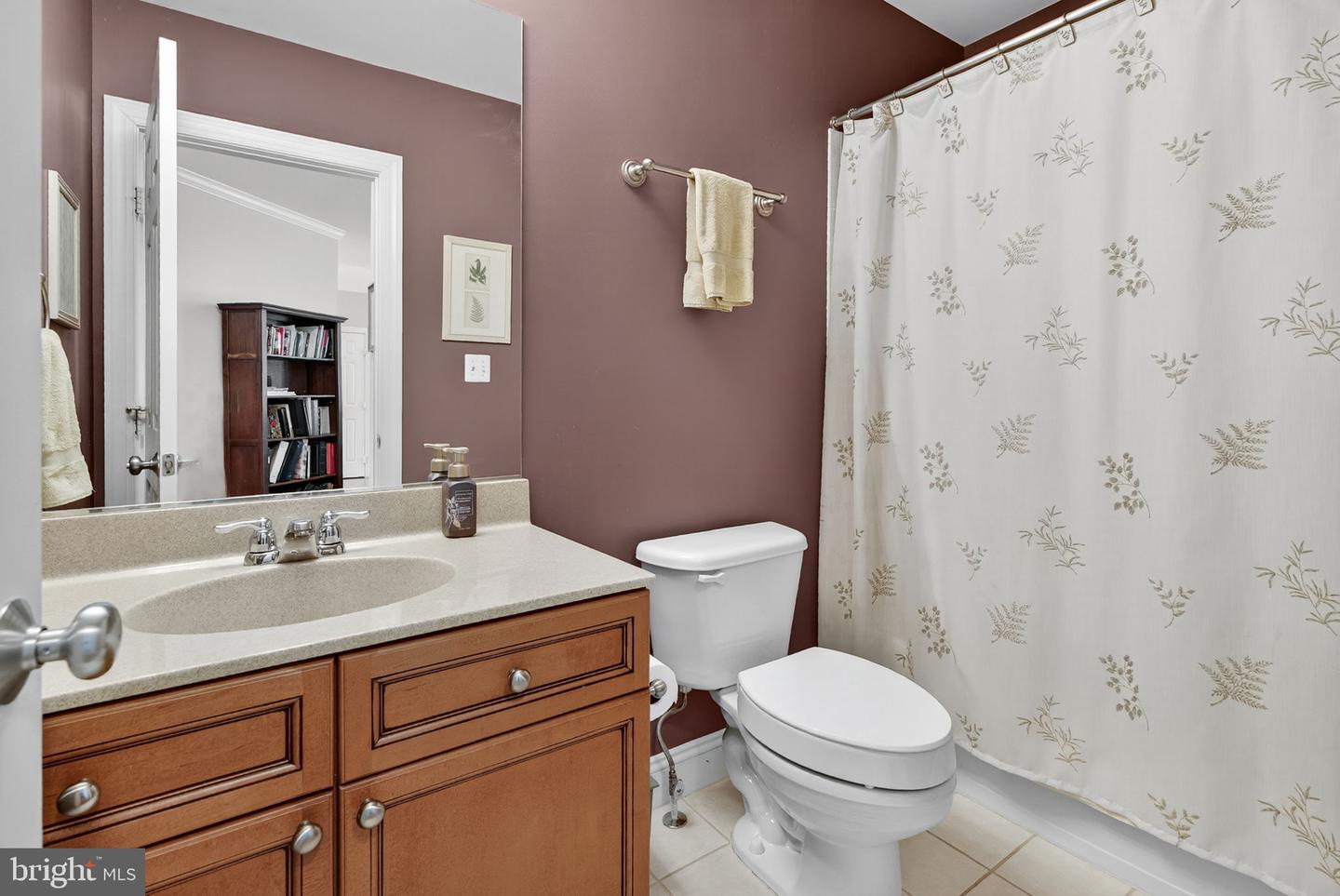 16904 GOLDEN LEAF CT, HAMILTON, Virginia 20158, 4 Bedrooms Bedrooms, ,5 BathroomsBathrooms,Residential,For sale,16904 GOLDEN LEAF CT,VALO2101162 MLS # VALO2101162