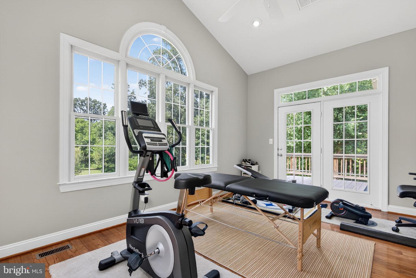 16904 GOLDEN LEAF CT, HAMILTON, Virginia 20158, 4 Bedrooms Bedrooms, ,5 BathroomsBathrooms,Residential,For sale,16904 GOLDEN LEAF CT,VALO2101162 MLS # VALO2101162