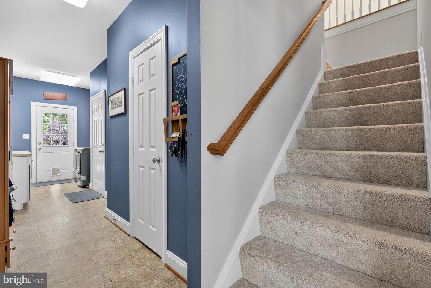 16904 GOLDEN LEAF CT, HAMILTON, Virginia 20158, 4 Bedrooms Bedrooms, ,5 BathroomsBathrooms,Residential,For sale,16904 GOLDEN LEAF CT,VALO2101162 MLS # VALO2101162