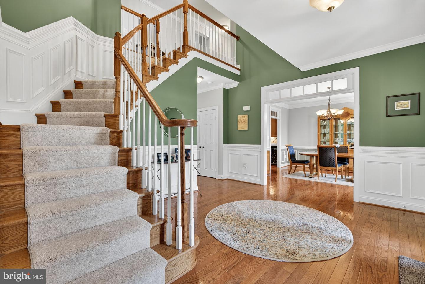 16904 GOLDEN LEAF CT, HAMILTON, Virginia 20158, 4 Bedrooms Bedrooms, ,5 BathroomsBathrooms,Residential,For sale,16904 GOLDEN LEAF CT,VALO2101162 MLS # VALO2101162