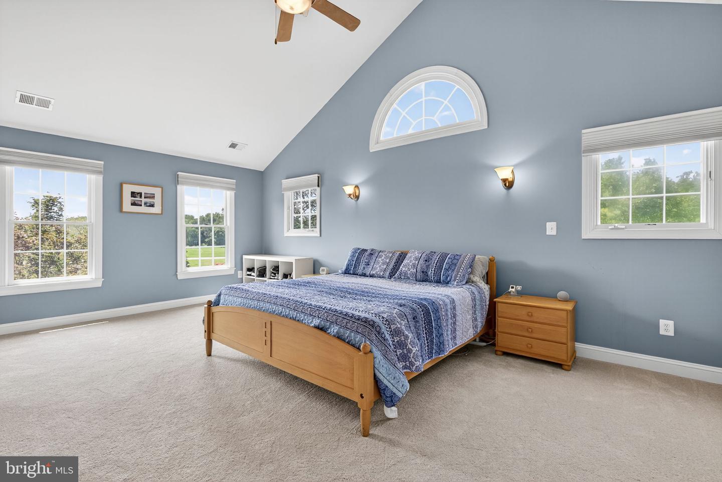 16904 GOLDEN LEAF CT, HAMILTON, Virginia 20158, 4 Bedrooms Bedrooms, ,5 BathroomsBathrooms,Residential,For sale,16904 GOLDEN LEAF CT,VALO2101162 MLS # VALO2101162