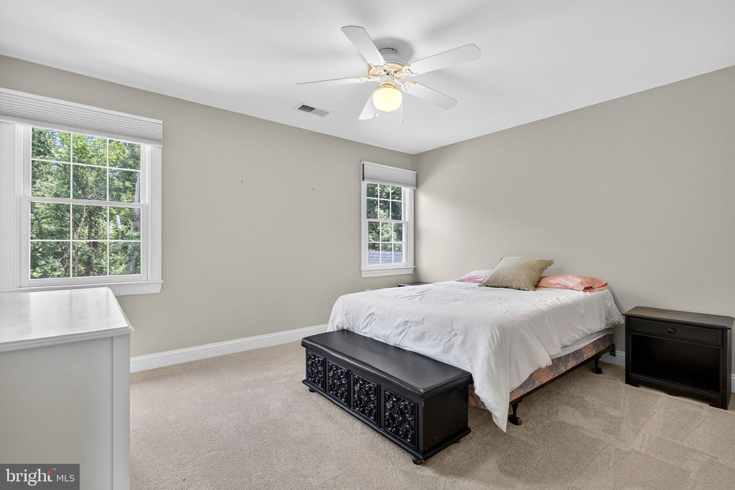 16904 GOLDEN LEAF CT, HAMILTON, Virginia 20158, 4 Bedrooms Bedrooms, ,5 BathroomsBathrooms,Residential,For sale,16904 GOLDEN LEAF CT,VALO2101162 MLS # VALO2101162