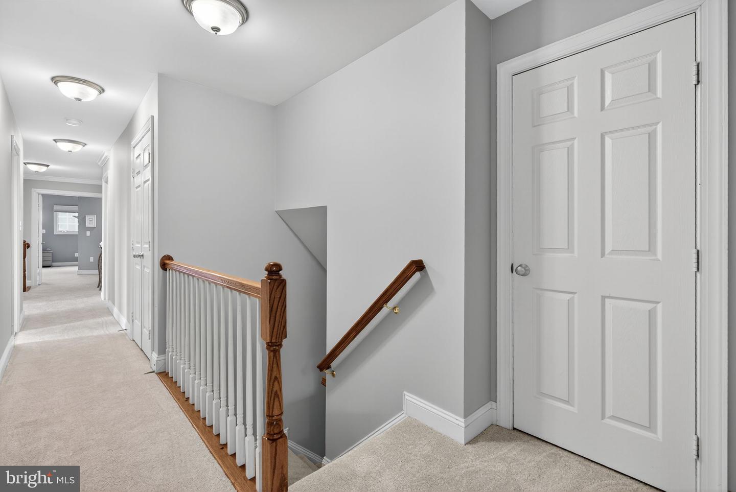 16904 GOLDEN LEAF CT, HAMILTON, Virginia 20158, 4 Bedrooms Bedrooms, ,5 BathroomsBathrooms,Residential,For sale,16904 GOLDEN LEAF CT,VALO2101162 MLS # VALO2101162