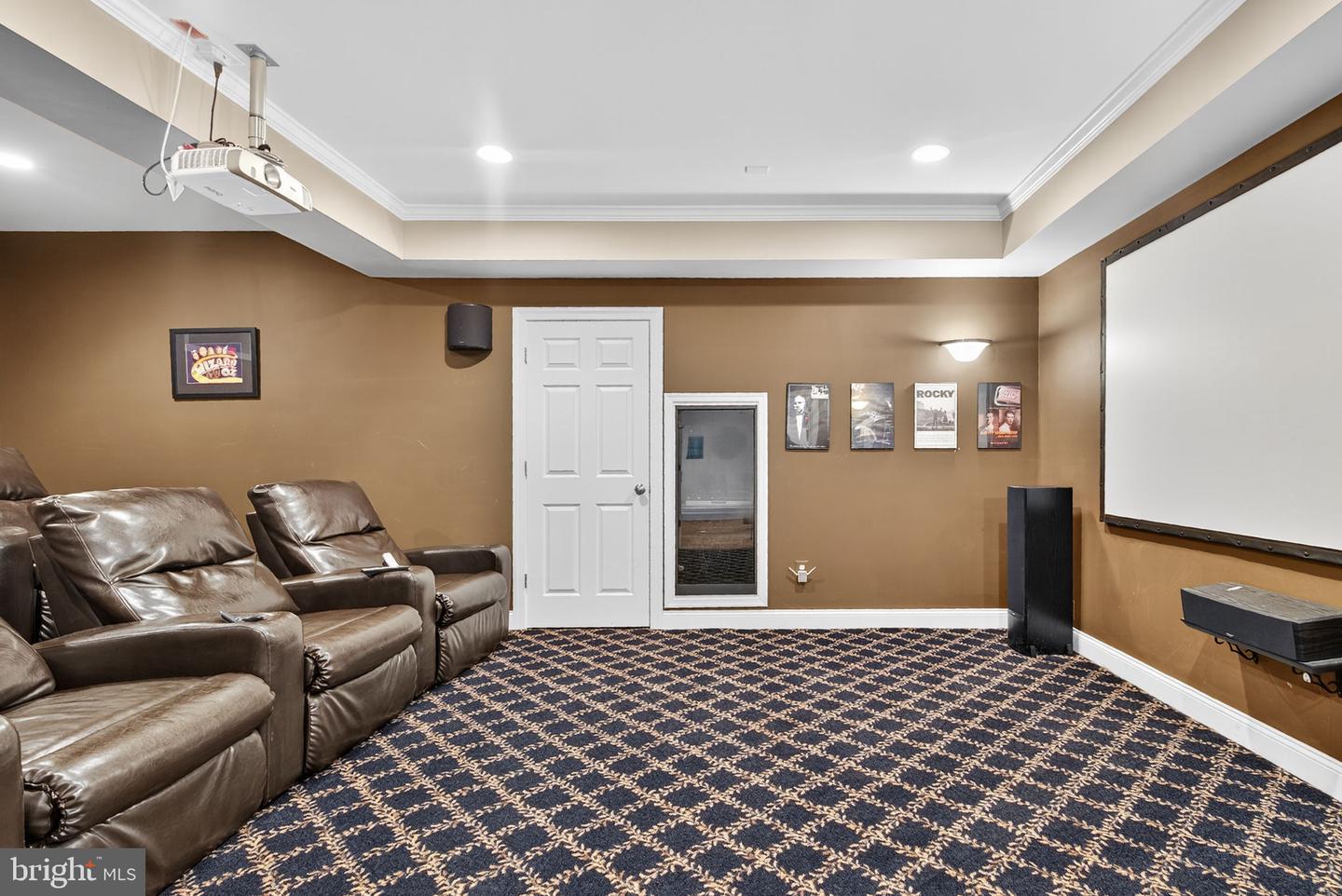 16904 GOLDEN LEAF CT, HAMILTON, Virginia 20158, 4 Bedrooms Bedrooms, ,5 BathroomsBathrooms,Residential,For sale,16904 GOLDEN LEAF CT,VALO2101162 MLS # VALO2101162