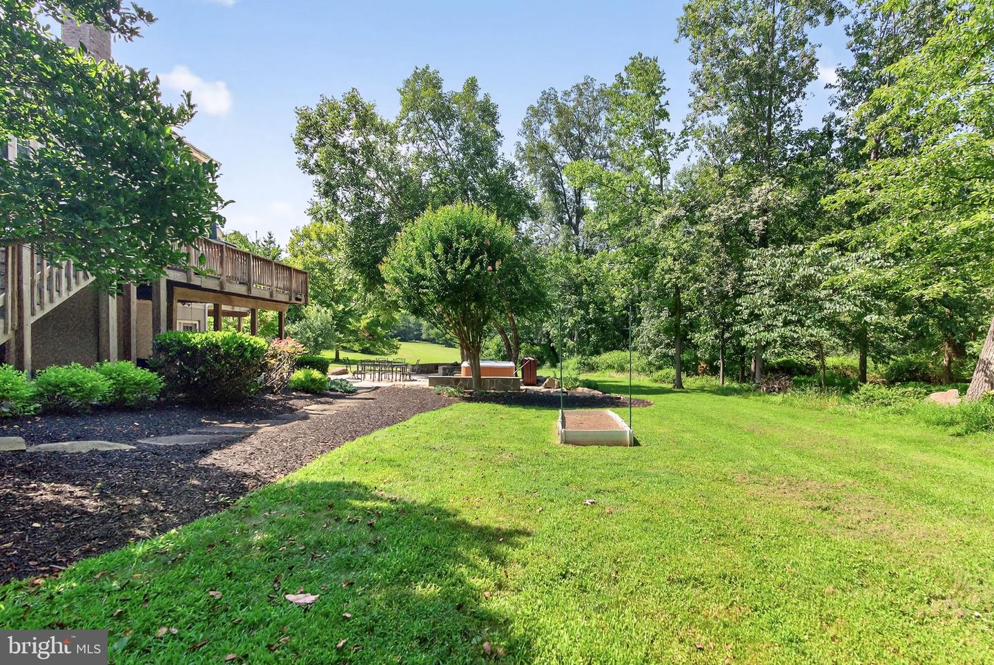 16904 GOLDEN LEAF CT, HAMILTON, Virginia 20158, 4 Bedrooms Bedrooms, ,5 BathroomsBathrooms,Residential,For sale,16904 GOLDEN LEAF CT,VALO2101162 MLS # VALO2101162