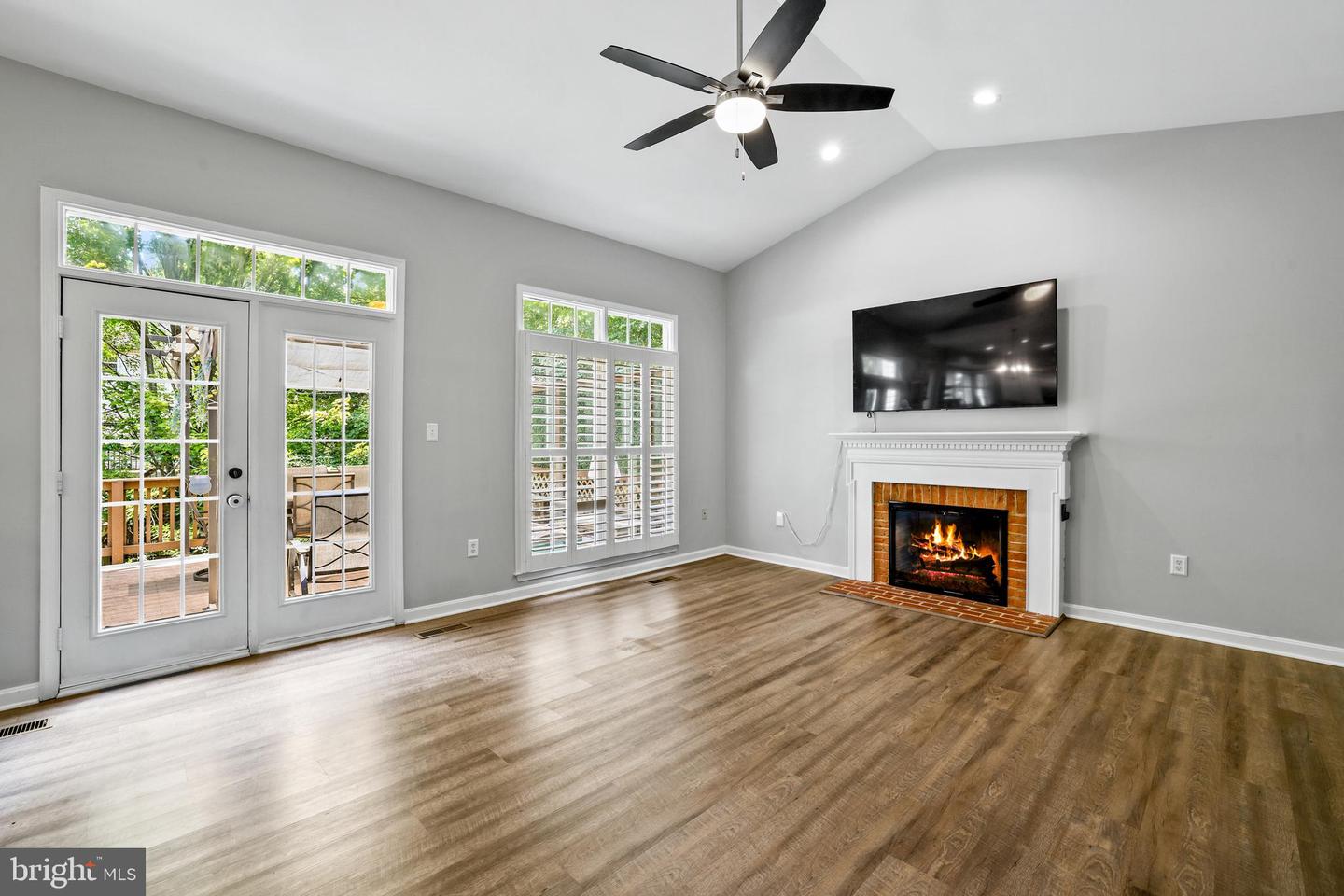 408 TUDOR CT NE, LEESBURG, Virginia 20176, 5 Bedrooms Bedrooms, ,3 BathroomsBathrooms,Residential,For sale,408 TUDOR CT NE,VALO2101164 MLS # VALO2101164