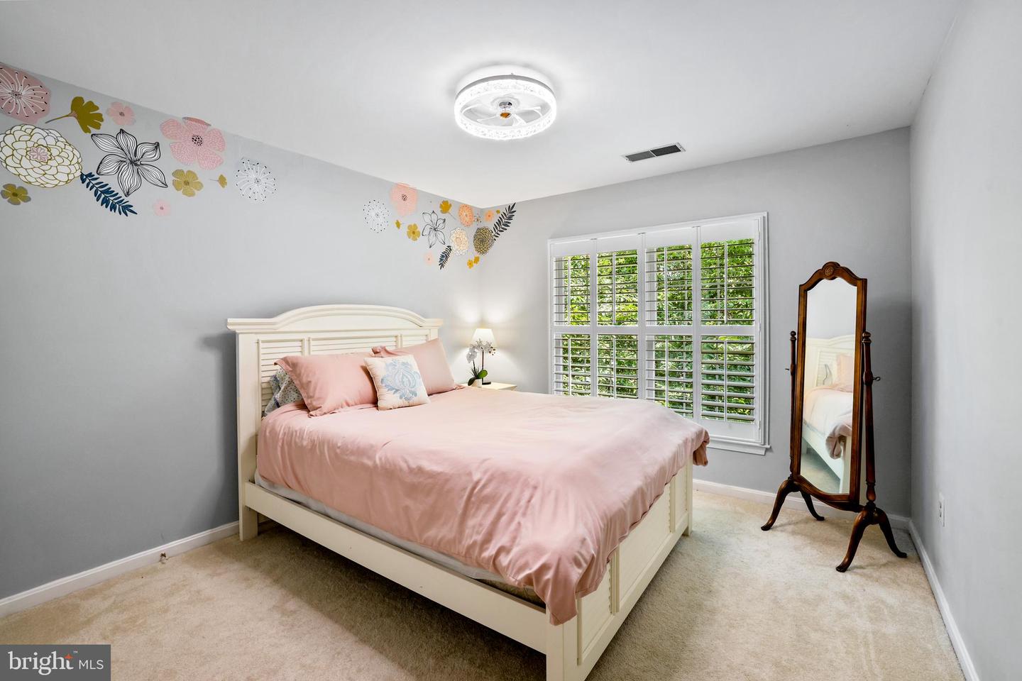 408 TUDOR CT NE, LEESBURG, Virginia 20176, 5 Bedrooms Bedrooms, ,3 BathroomsBathrooms,Residential,For sale,408 TUDOR CT NE,VALO2101164 MLS # VALO2101164