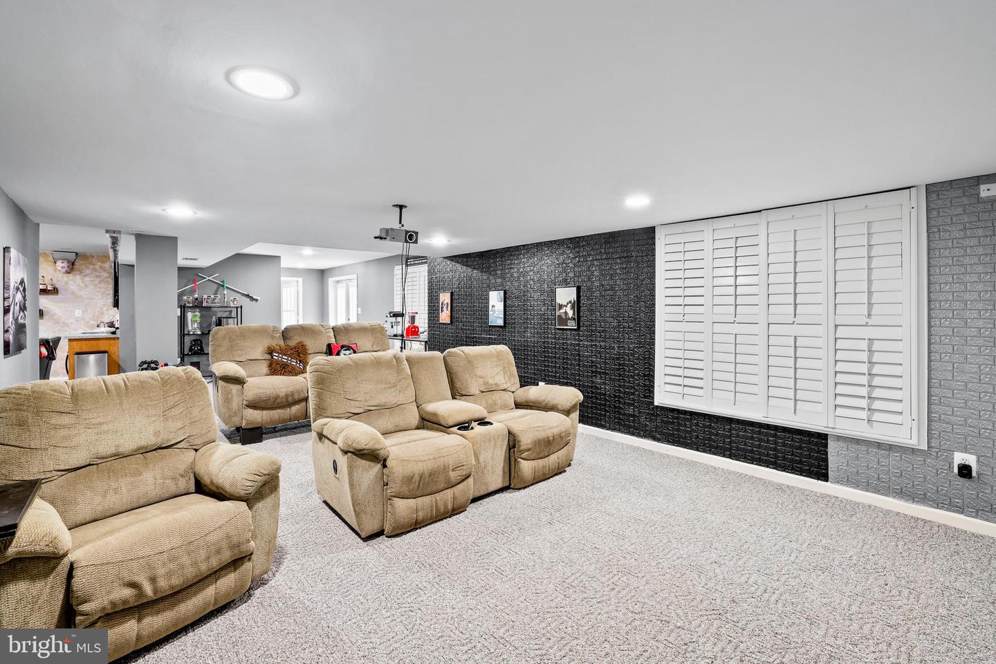 408 TUDOR CT NE, LEESBURG, Virginia 20176, 5 Bedrooms Bedrooms, ,3 BathroomsBathrooms,Residential,For sale,408 TUDOR CT NE,VALO2101164 MLS # VALO2101164