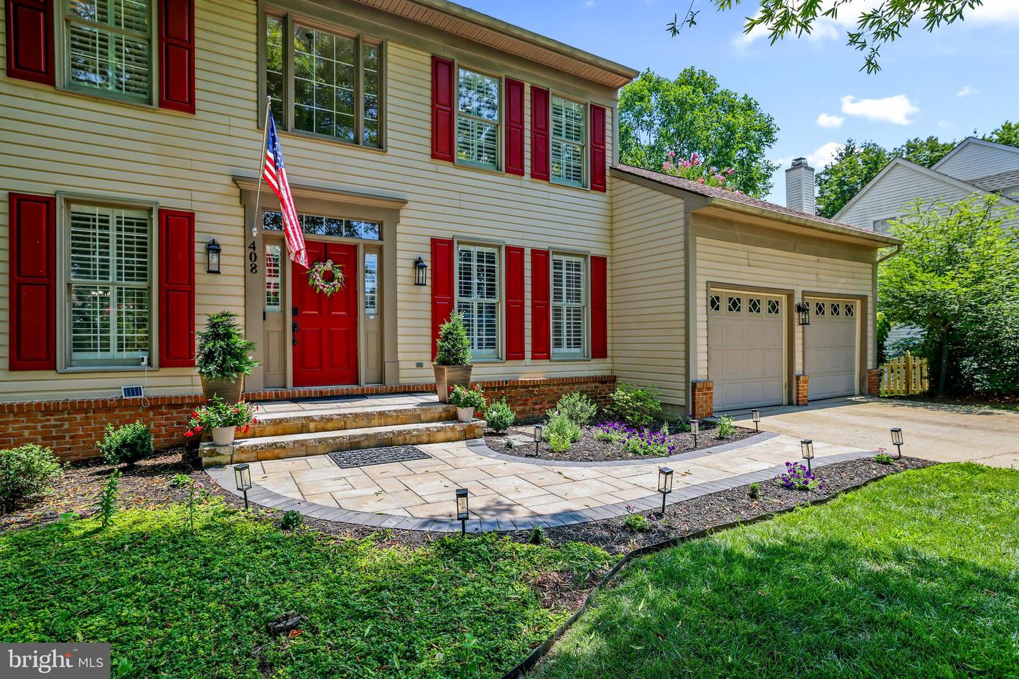 408 TUDOR CT NE, LEESBURG, Virginia 20176, 5 Bedrooms Bedrooms, ,3 BathroomsBathrooms,Residential,For sale,408 TUDOR CT NE,VALO2101164 MLS # VALO2101164
