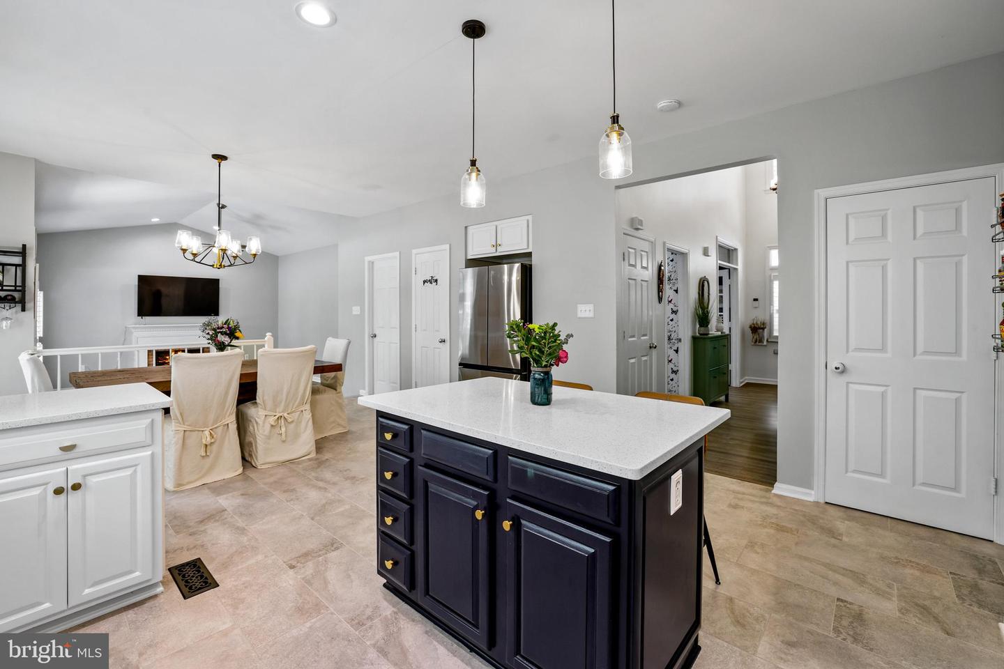 408 TUDOR CT NE, LEESBURG, Virginia 20176, 5 Bedrooms Bedrooms, ,3 BathroomsBathrooms,Residential,For sale,408 TUDOR CT NE,VALO2101164 MLS # VALO2101164