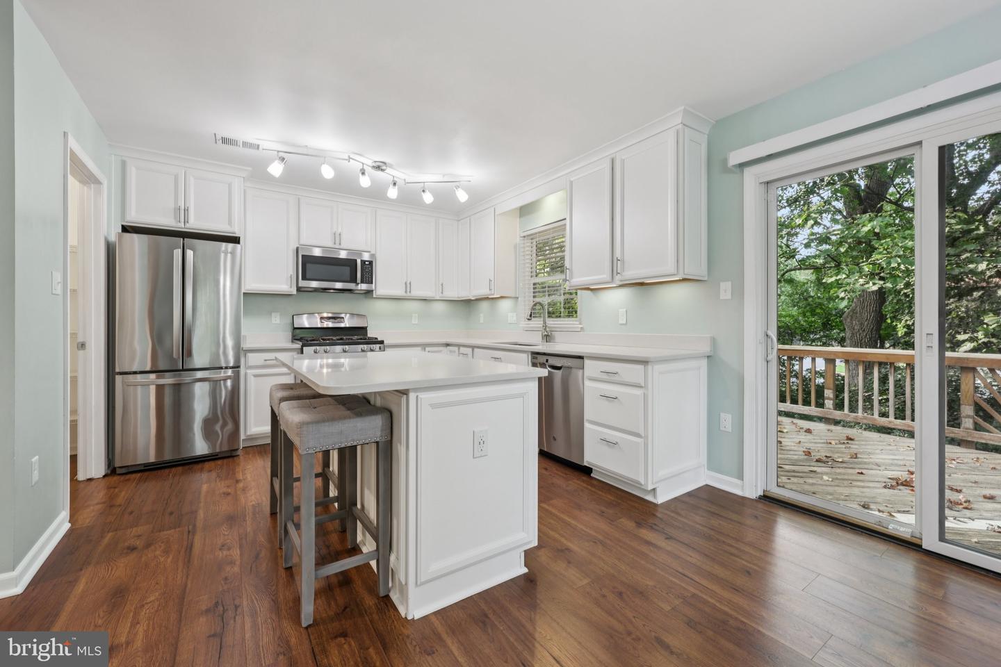 5920 GUNTHER CT, CENTREVILLE, Virginia 20120, 3 Bedrooms Bedrooms, ,2 BathroomsBathrooms,Residential,For sale,5920 GUNTHER CT,VAFX2253518 MLS # VAFX2253518