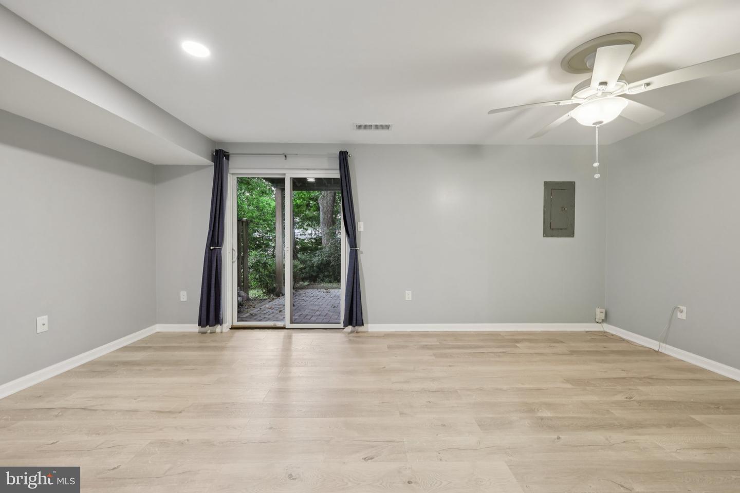 5920 GUNTHER CT, CENTREVILLE, Virginia 20120, 3 Bedrooms Bedrooms, ,2 BathroomsBathrooms,Residential,For sale,5920 GUNTHER CT,VAFX2253518 MLS # VAFX2253518