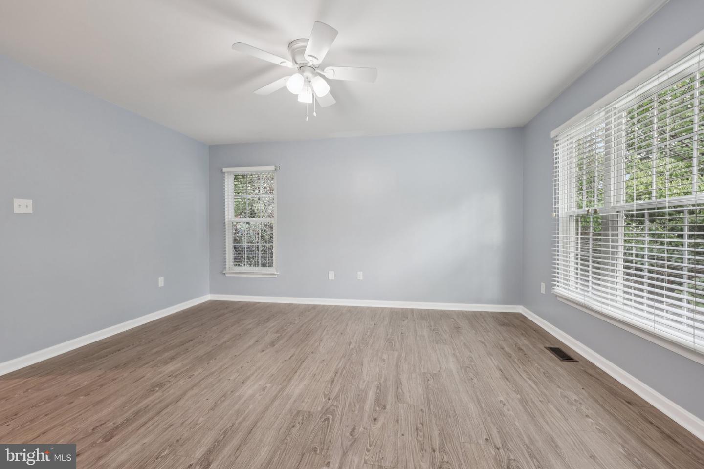 5920 GUNTHER CT, CENTREVILLE, Virginia 20120, 3 Bedrooms Bedrooms, ,2 BathroomsBathrooms,Residential,For sale,5920 GUNTHER CT,VAFX2253518 MLS # VAFX2253518