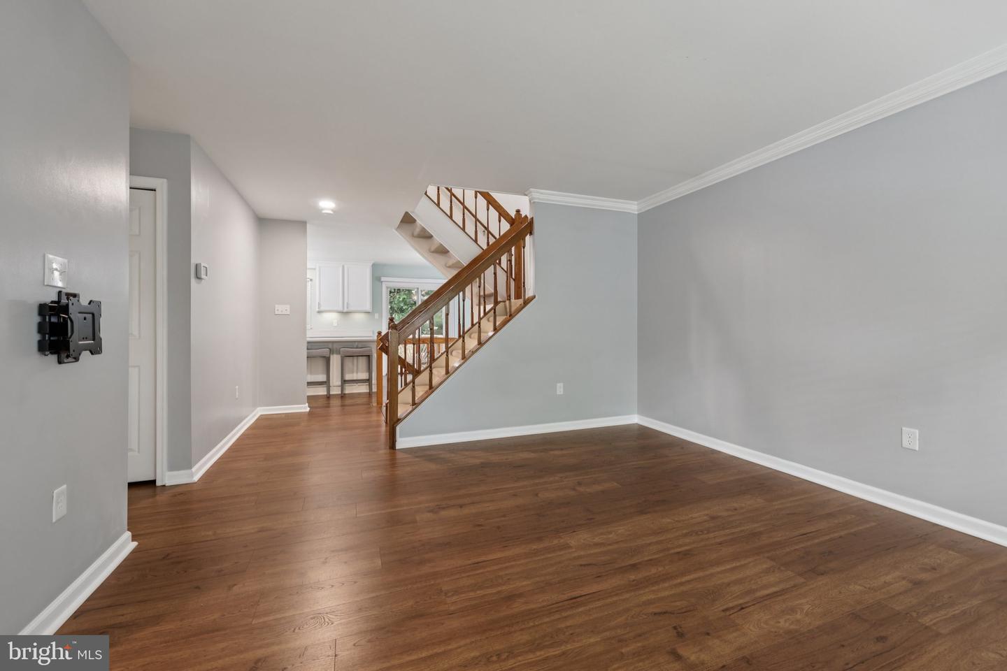 5920 GUNTHER CT, CENTREVILLE, Virginia 20120, 3 Bedrooms Bedrooms, ,2 BathroomsBathrooms,Residential,For sale,5920 GUNTHER CT,VAFX2253518 MLS # VAFX2253518