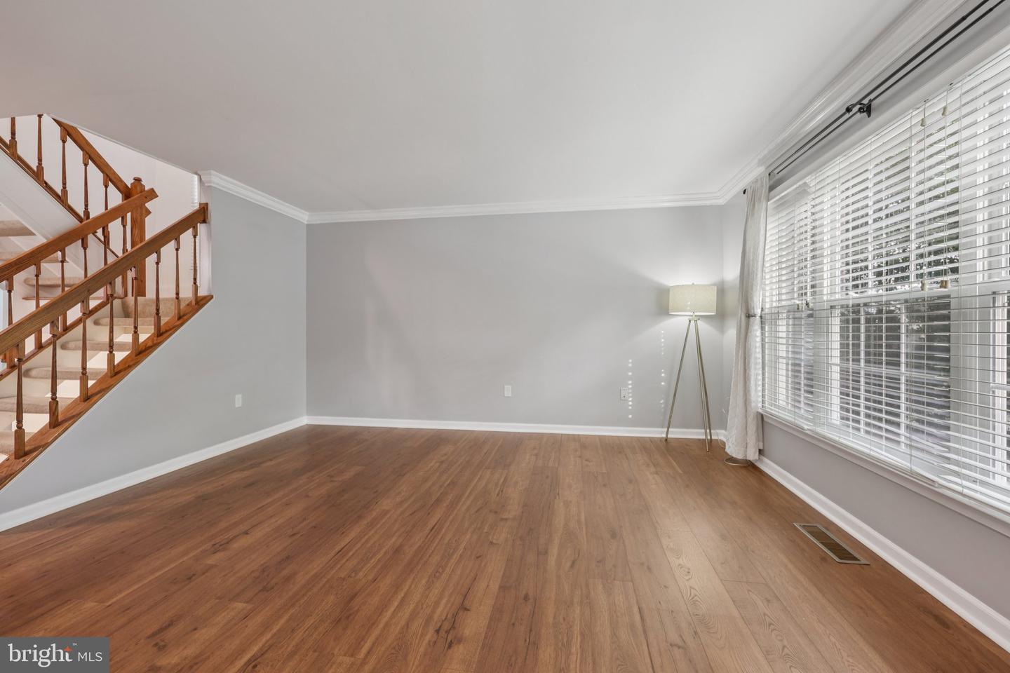 5920 GUNTHER CT, CENTREVILLE, Virginia 20120, 3 Bedrooms Bedrooms, ,2 BathroomsBathrooms,Residential,For sale,5920 GUNTHER CT,VAFX2253518 MLS # VAFX2253518