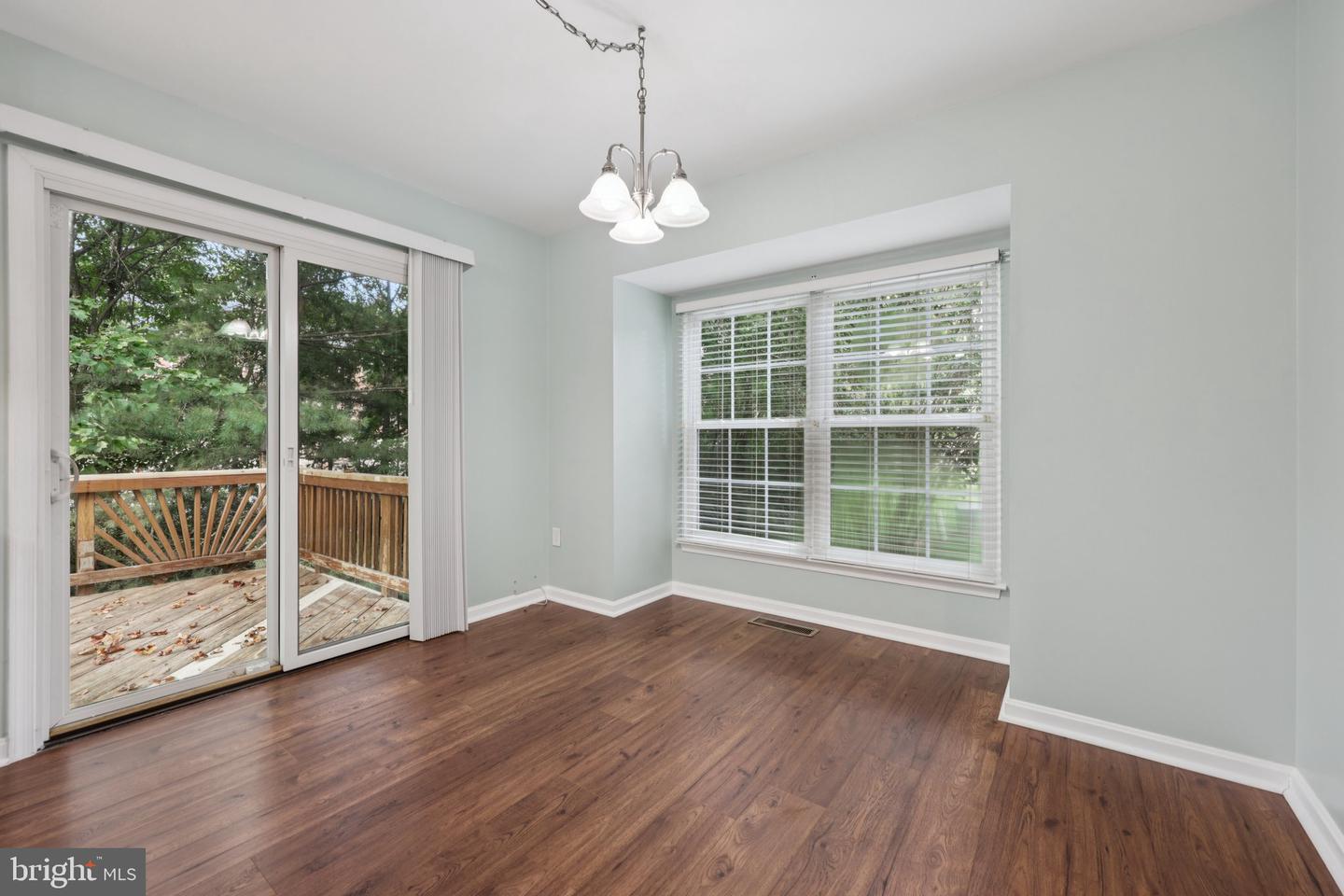 5920 GUNTHER CT, CENTREVILLE, Virginia 20120, 3 Bedrooms Bedrooms, ,2 BathroomsBathrooms,Residential,For sale,5920 GUNTHER CT,VAFX2253518 MLS # VAFX2253518