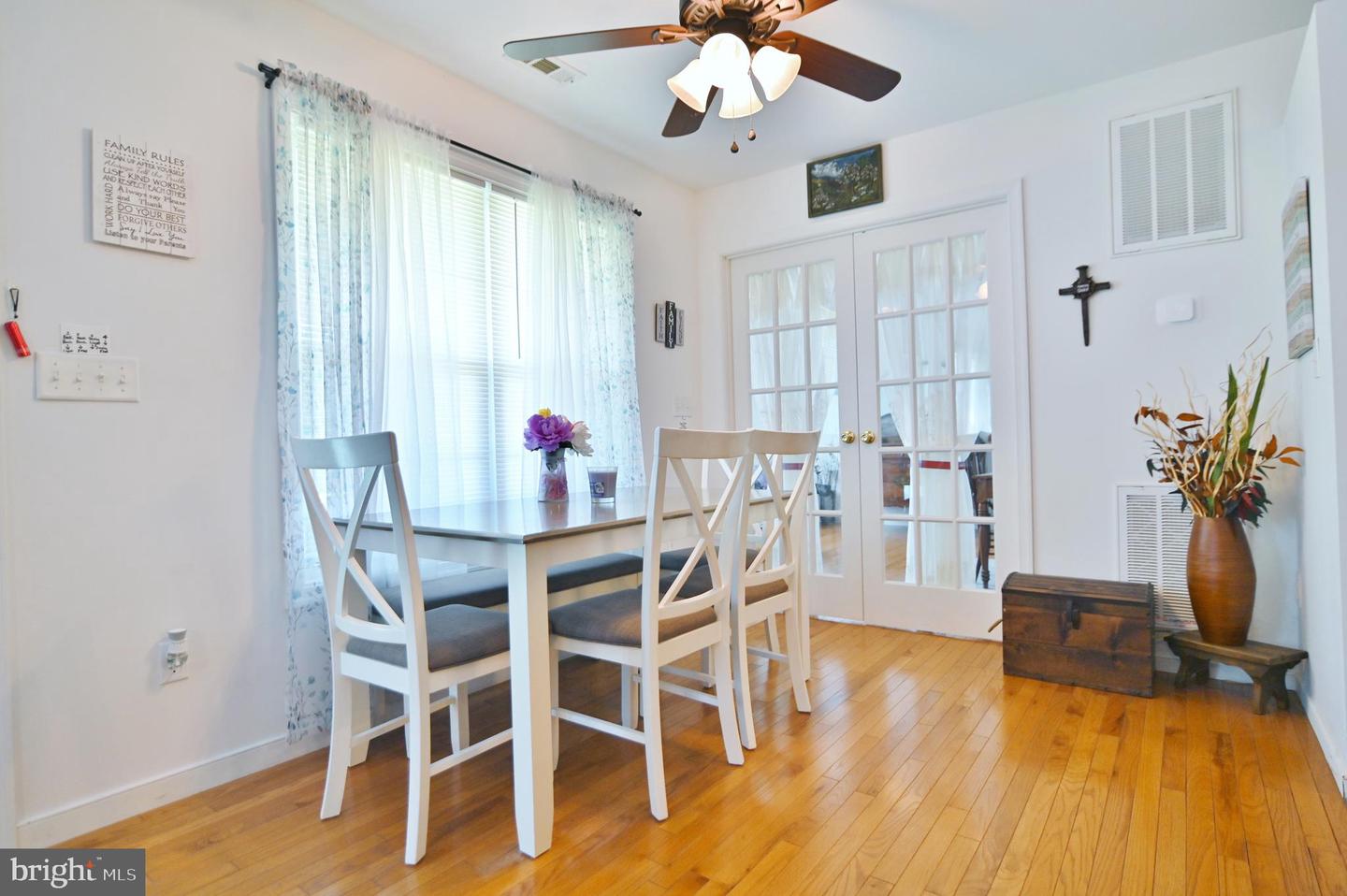 39 SUMMERS LN, NEW MARKET, Virginia 22844, 3 Bedrooms Bedrooms, ,2 BathroomsBathrooms,Residential,For sale,39 SUMMERS LN,VASH2011922 MLS # VASH2011922