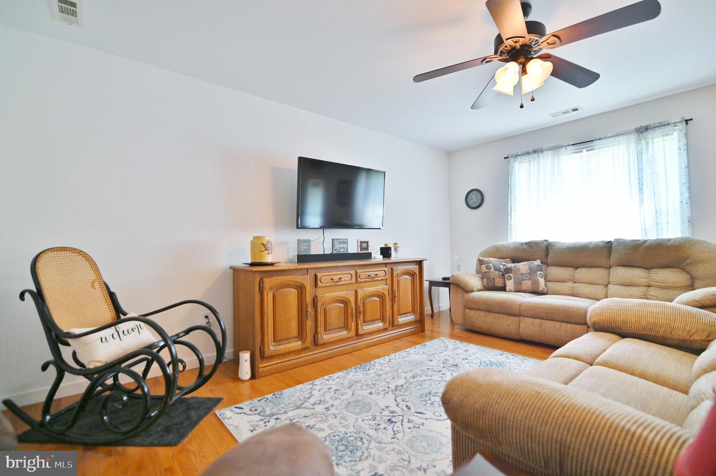 39 SUMMERS LN, NEW MARKET, Virginia 22844, 3 Bedrooms Bedrooms, ,2 BathroomsBathrooms,Residential,For sale,39 SUMMERS LN,VASH2011922 MLS # VASH2011922