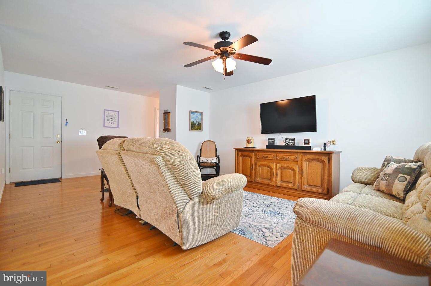 39 SUMMERS LN, NEW MARKET, Virginia 22844, 3 Bedrooms Bedrooms, ,2 BathroomsBathrooms,Residential,For sale,39 SUMMERS LN,VASH2011922 MLS # VASH2011922