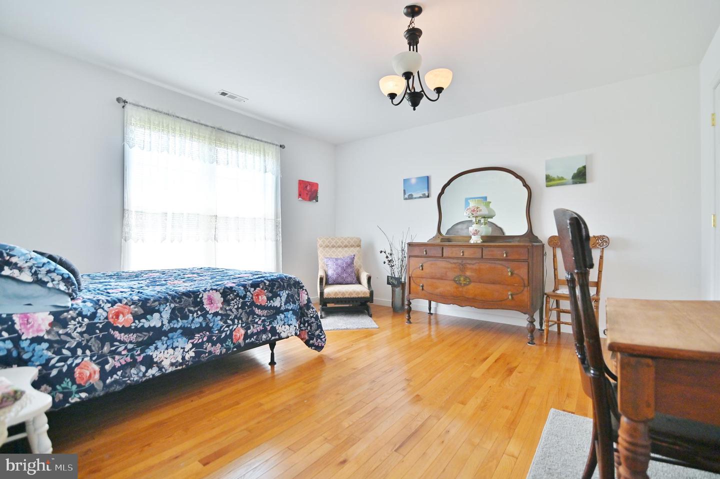 39 SUMMERS LN, NEW MARKET, Virginia 22844, 3 Bedrooms Bedrooms, ,2 BathroomsBathrooms,Residential,For sale,39 SUMMERS LN,VASH2011922 MLS # VASH2011922