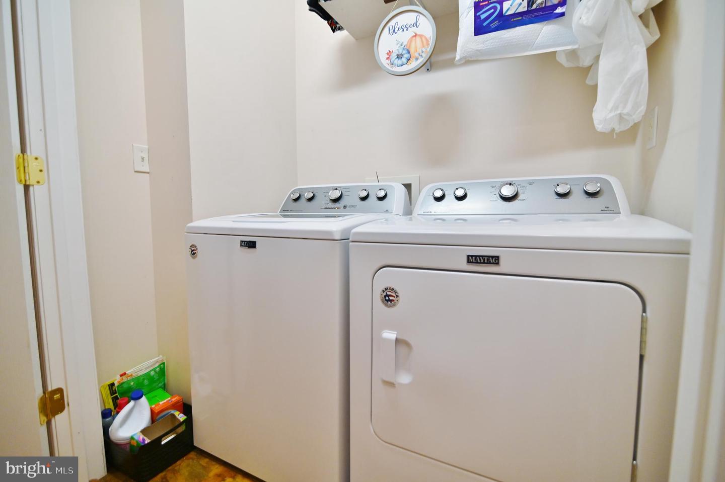 39 SUMMERS LN, NEW MARKET, Virginia 22844, 3 Bedrooms Bedrooms, ,2 BathroomsBathrooms,Residential,For sale,39 SUMMERS LN,VASH2011922 MLS # VASH2011922