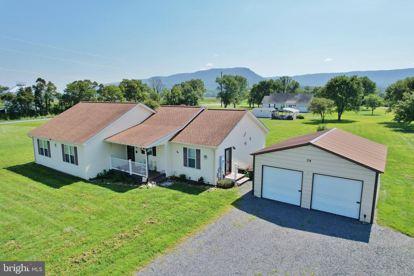 39 SUMMERS LN, NEW MARKET, Virginia 22844, 3 Bedrooms Bedrooms, ,2 BathroomsBathrooms,Residential,For sale,39 SUMMERS LN,VASH2011922 MLS # VASH2011922
