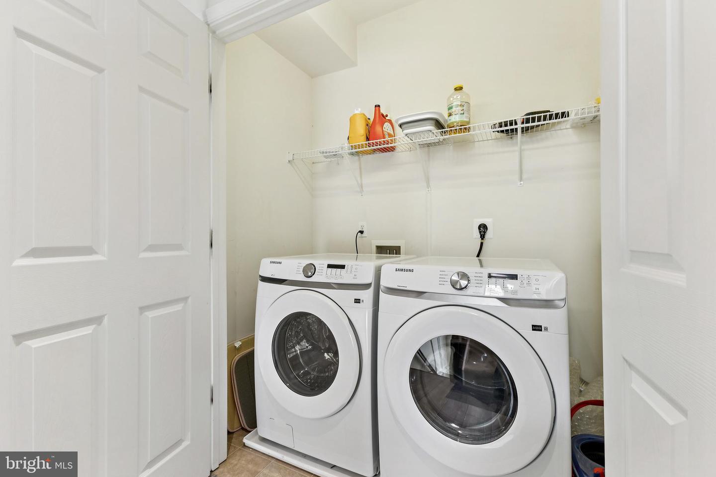 6831 HAMPTON BAY LN, GAINESVILLE, Virginia 20155, 3 Bedrooms Bedrooms, ,2 BathroomsBathrooms,Residential,For sale,6831 HAMPTON BAY LN,VAPW2098624 MLS # VAPW2098624