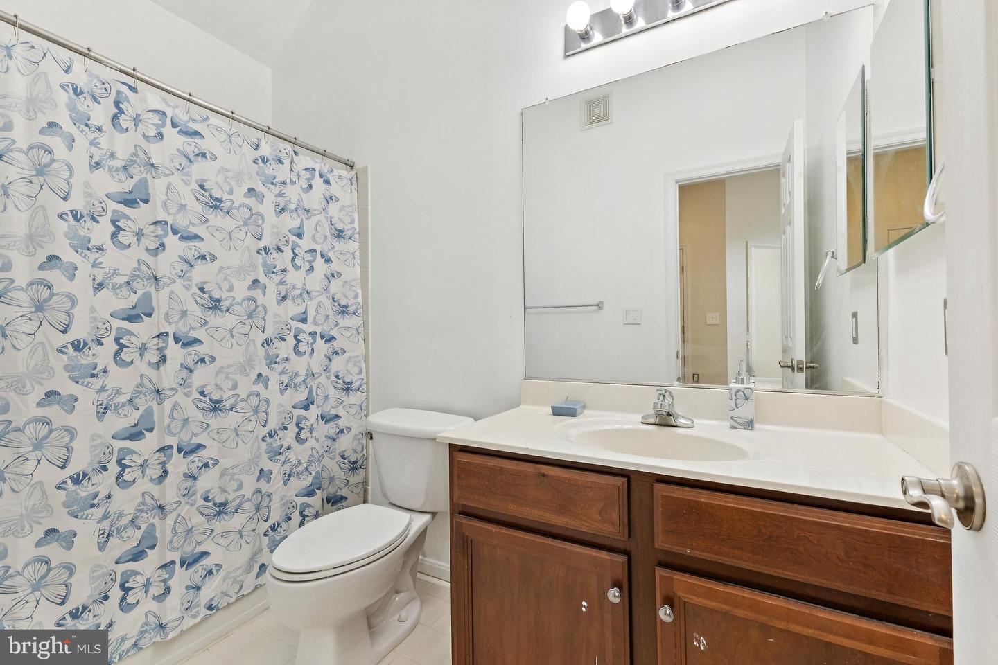 6831 HAMPTON BAY LN, GAINESVILLE, Virginia 20155, 3 Bedrooms Bedrooms, ,2 BathroomsBathrooms,Residential,For sale,6831 HAMPTON BAY LN,VAPW2098624 MLS # VAPW2098624