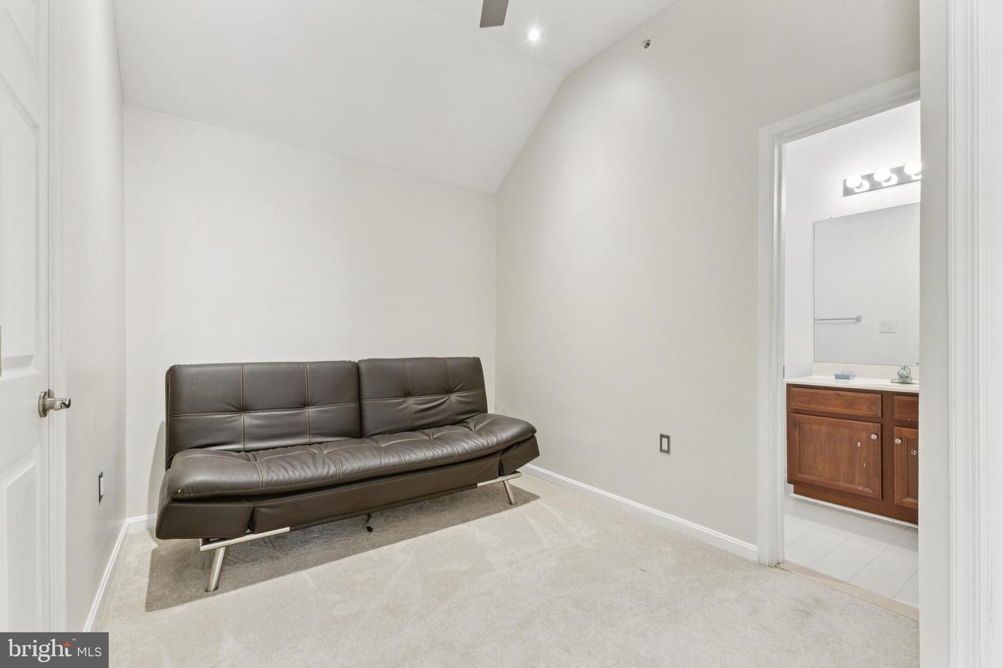 6831 HAMPTON BAY LN, GAINESVILLE, Virginia 20155, 3 Bedrooms Bedrooms, ,2 BathroomsBathrooms,Residential,For sale,6831 HAMPTON BAY LN,VAPW2098624 MLS # VAPW2098624