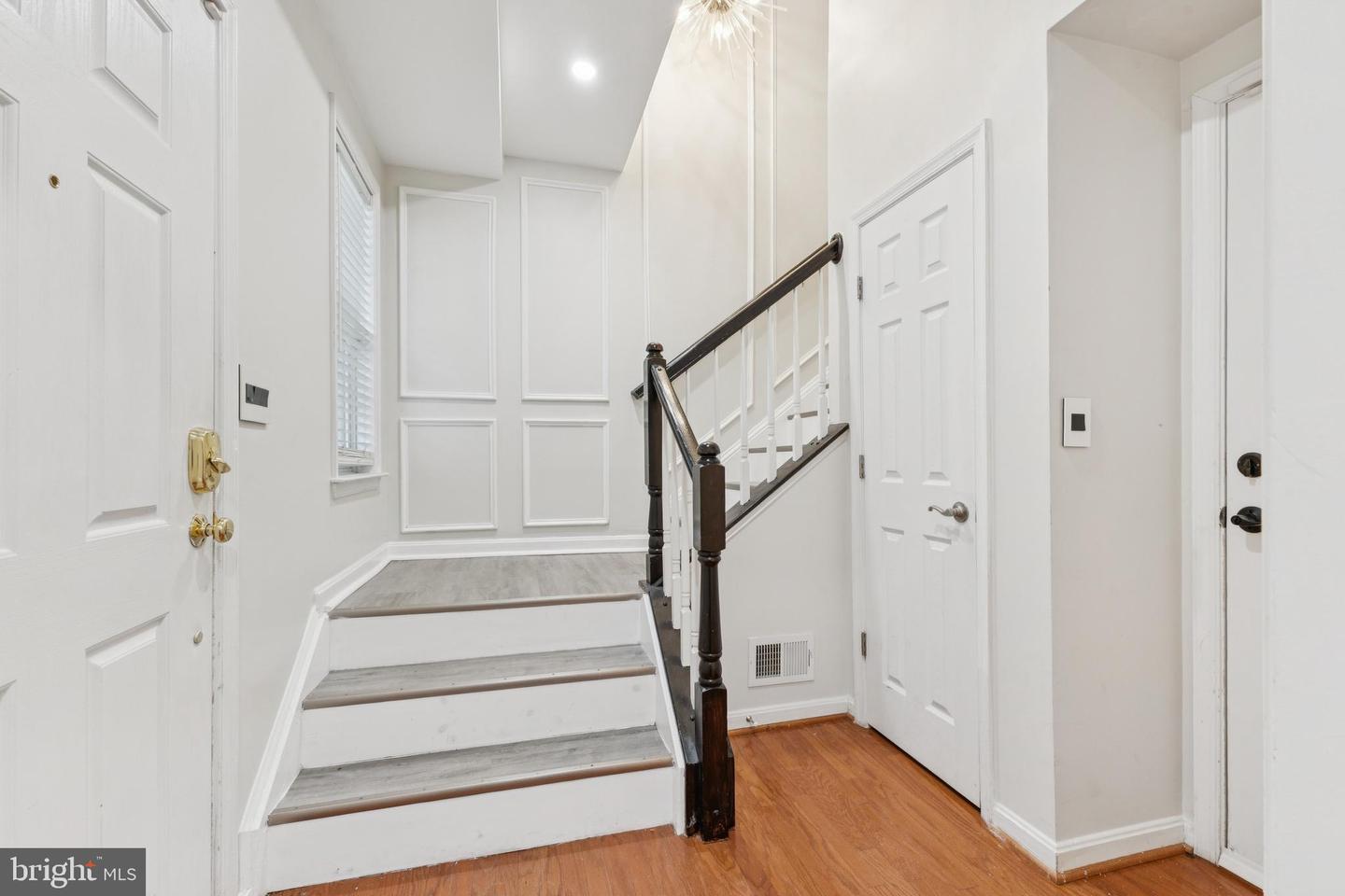 6831 HAMPTON BAY LN, GAINESVILLE, Virginia 20155, 3 Bedrooms Bedrooms, ,2 BathroomsBathrooms,Residential,For sale,6831 HAMPTON BAY LN,VAPW2098624 MLS # VAPW2098624